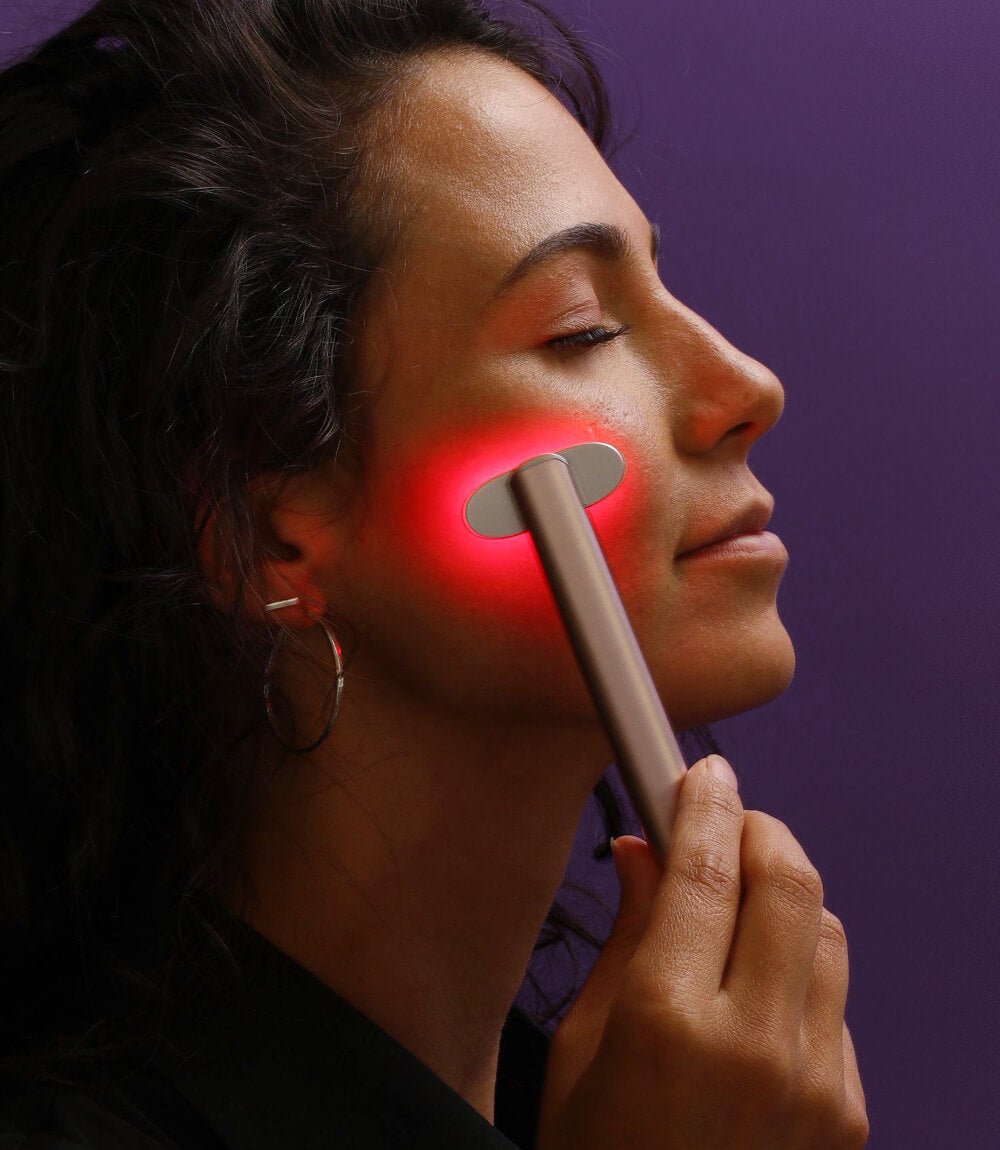 Skincare Wand with Blue & Red Light Therapy - Laduora