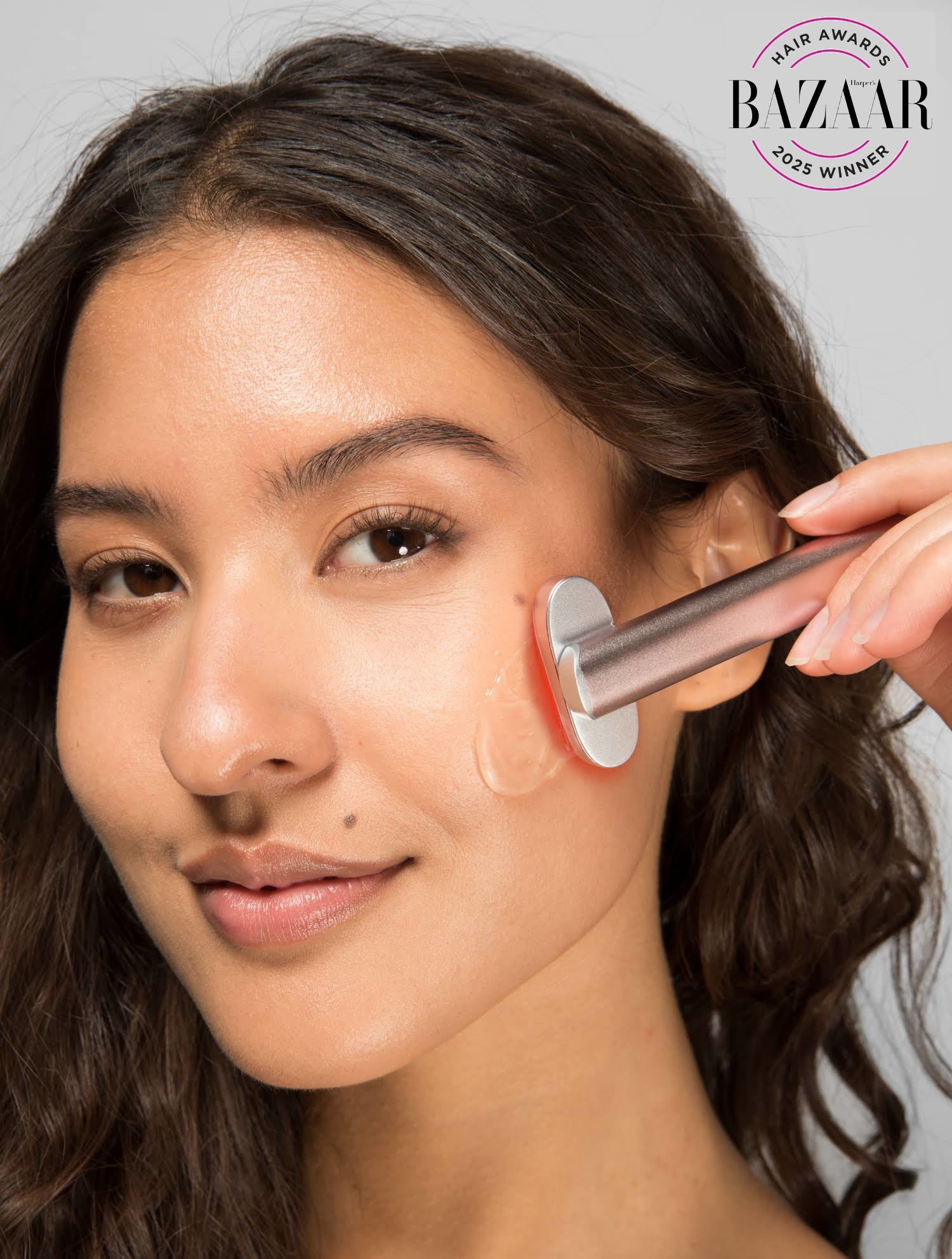 Laduora Velve Pro Red Light Therapy Skincare Wand in Use
