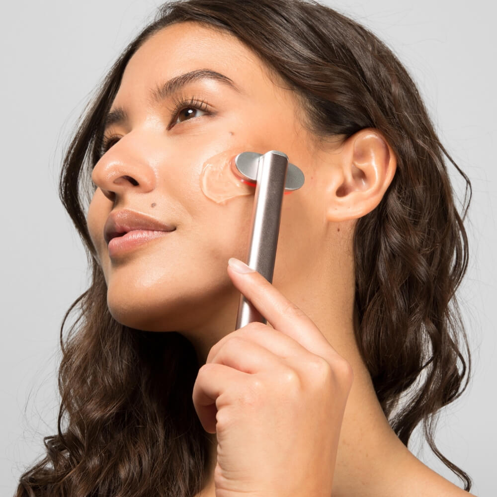 Laduora Velve Pro Red Light Therapy Skincare Wand in Use Side