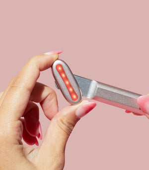 Velve Skincare Wand with Red Light Therapy - LADUORA